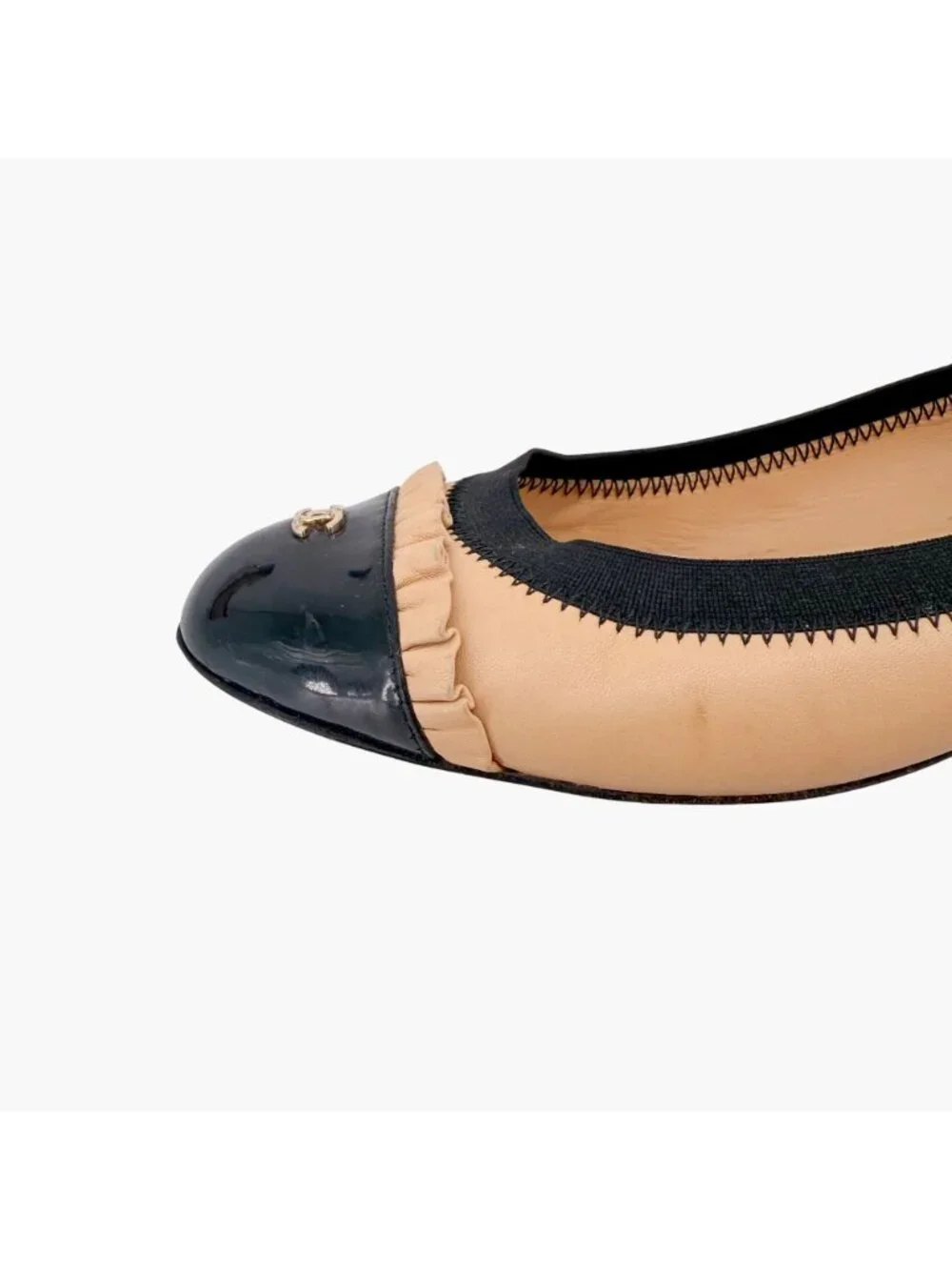 Chanel CC Cap Toe Ballet Flats Beige Black Leather Ruffle Size 39.5 US 8.5-9